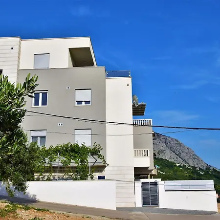 Adria View * Makarska