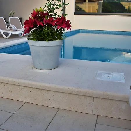 アパート Adria View