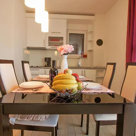 Adria View * Makarska